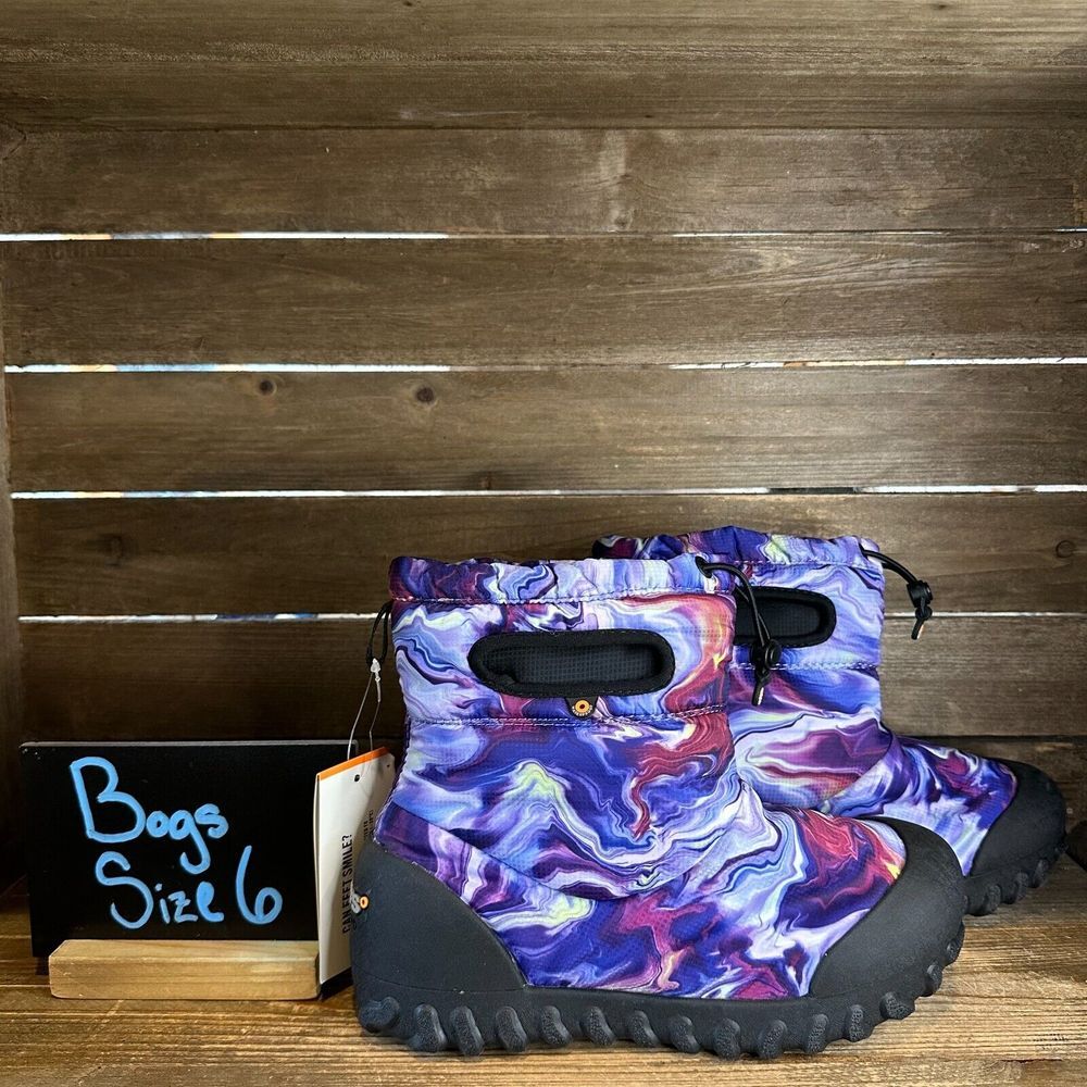 New Kids Bogs B Moc Purple Oil Twist Insulated Winter‎ Ankle Boots Size 6 Y
